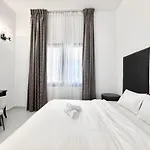 Al Manara Classic Deluxe Studio